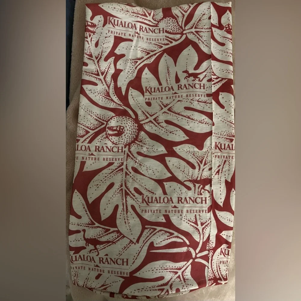 Kualoa Ranch Graphic Face Cover- Cream & Terracotta Print